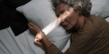 lansia tidur terus