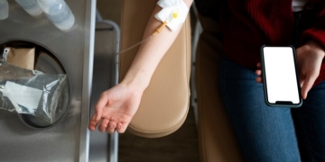 Tips Memilih Jasa Pasang Infus di Rumah yang Terbaik