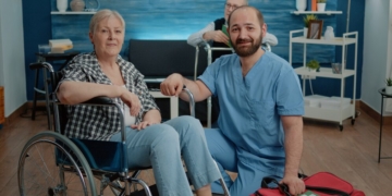 Peran Caregiver Laki-Laki dalam Merawat Pasien dengan Gangguan Neurologis