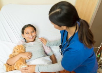 Peran Perawat Medis di Rumah dan Tugasnya