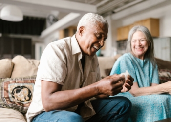 perawatan harian pasien stroke di rumah
