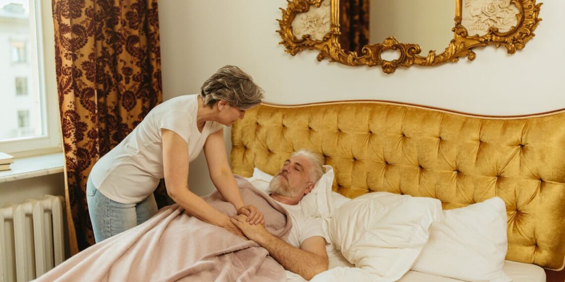 cara mengatasi pasien menolak dirawat di rumah