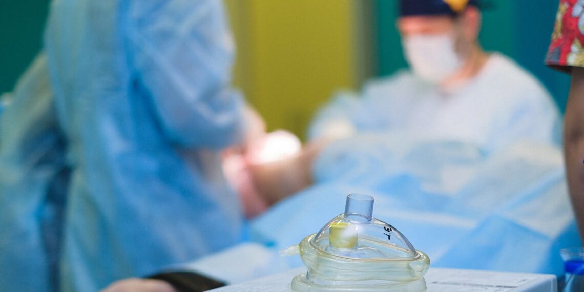 selang makan pasien di rumah