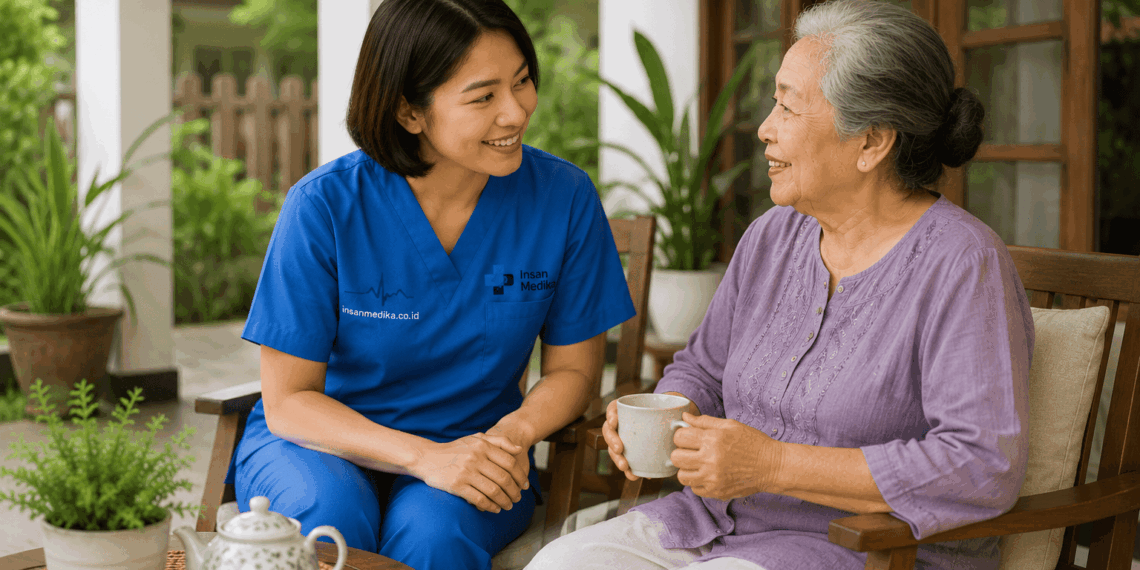 caregiver lansia