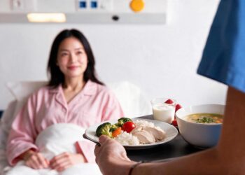 Pentingnya Nutrisi untuk Mendukung Pemulihan Pasca Operasi di Rumah