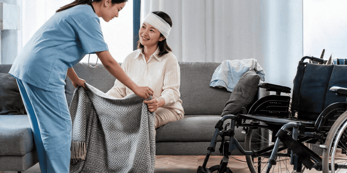 Bingung Cara Aman Merawat Pasien Pasca Operasi di Rumah? Kenali Peran Home Care