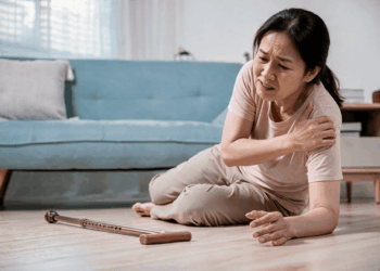 6 Tips yang Perlu Dilakukan di Rumah Saat Merawat Pasien Pasca Stroke