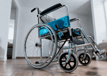 Dukung Kemudahan Mobilitas Pasien di Rumah dengan Layanan Sewa Kursi Roda