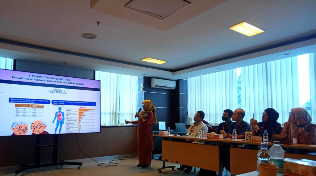 workshop caregiver lansia insan medika geriatri id